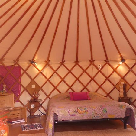 Les Yourtes D'Hotes Plouguiel Екстер'єр фото